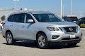 2017 Nissan Pathfinder SV