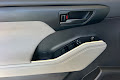 2022 Toyota Highlander Hybrid LE