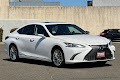 2019 Lexus ES 300h Luxury