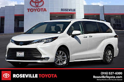2023 Toyota Sienna XLE