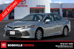 2022 Toyota Camry Hybrid LE