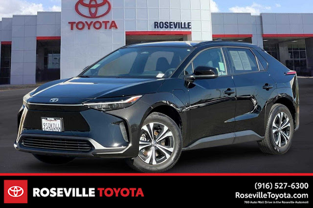 2025 Toyota bZ4X XLE