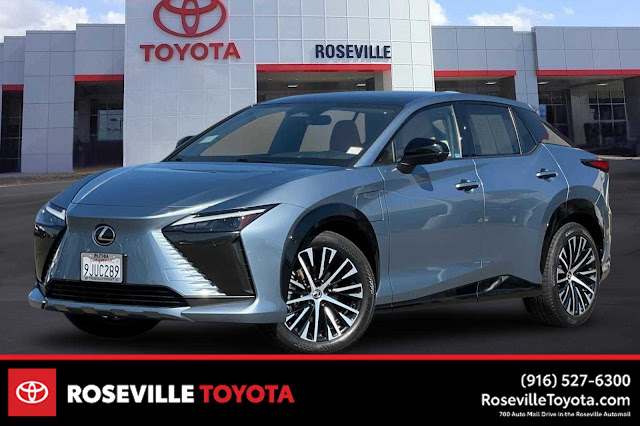 2023 Lexus RZ 450e Luxury