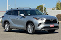 2025 Toyota Highlander Platinum