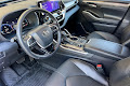 2025 Toyota Highlander Platinum