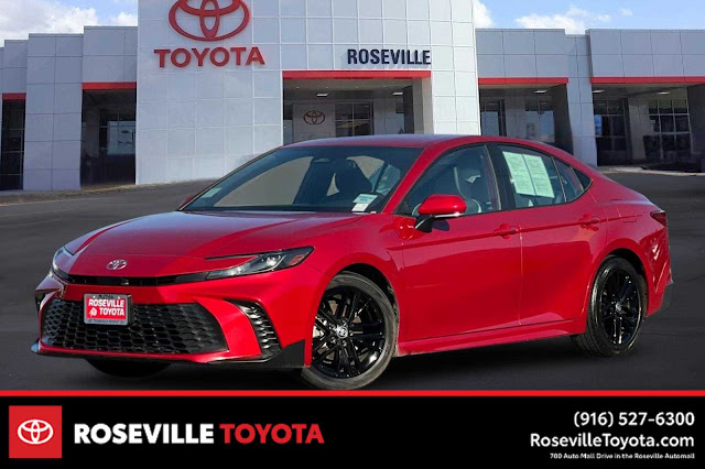 2025 Toyota Camry SE